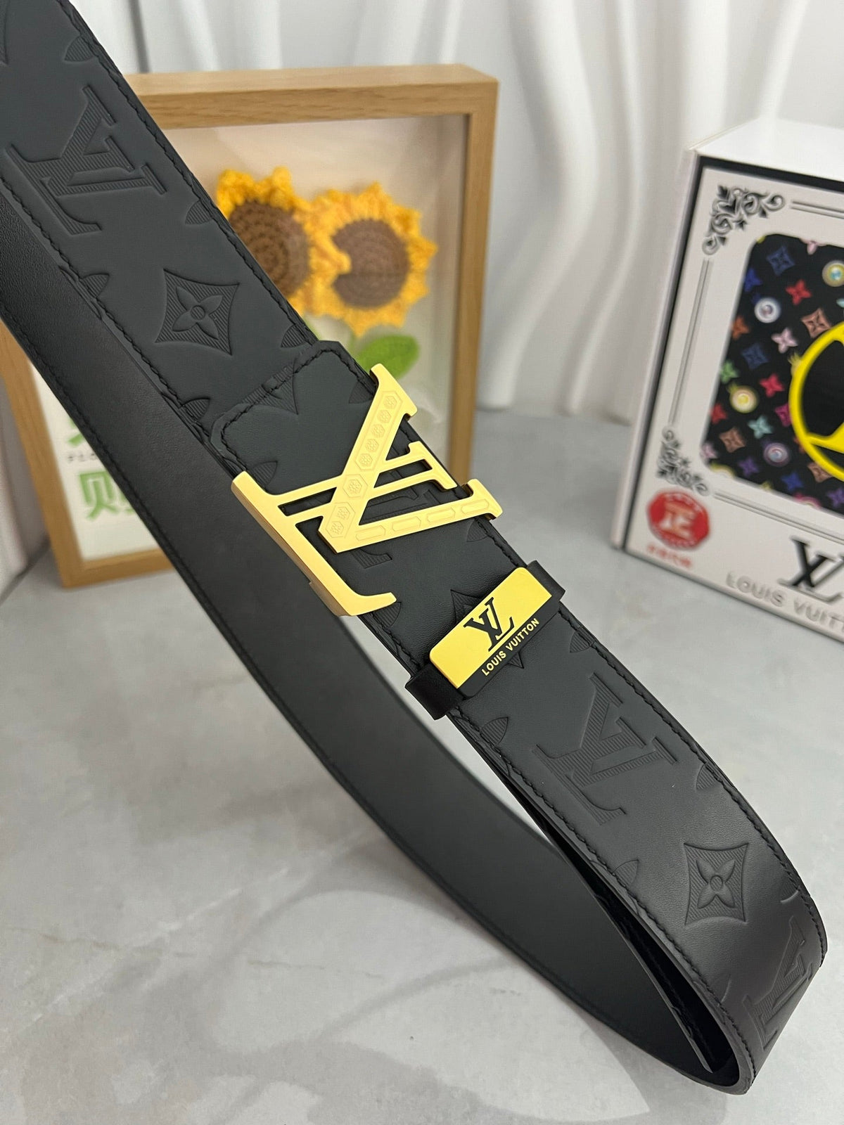 LOUIS VUITTON LV 25S BELT 38 MM IN BLACK CALFSKIN 593277